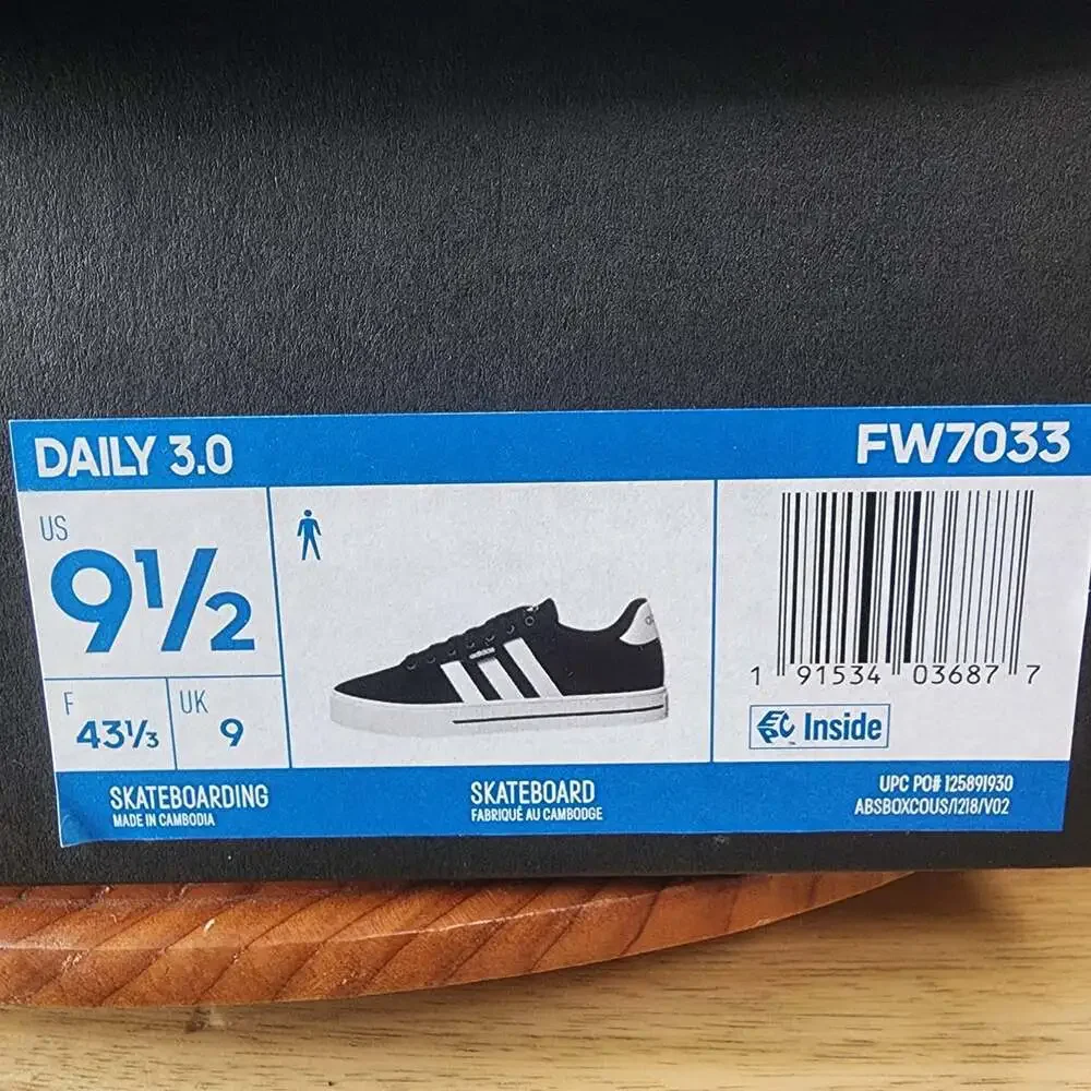 Adidas Daily 3.0 Shoes Mens Size 9.5 Gray White Skateboarding Sneakers FW7033